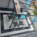Soula'S Sunshine Apartments