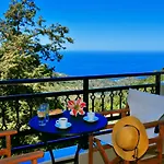 House In Εndless Green - Arethousa, Ikaria