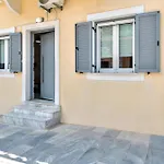 Kapodistriou 67