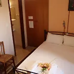 Akrotainaritis Rooms
