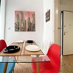 Soho Vibrant 55Sqm Apt In Athens