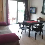 Garden Maisonnette 2-Bedrooms Sleeps 6 Adults 200M From Sandy Beach