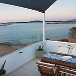 Thalassa Seafront Superb 1Bd House In Naousa