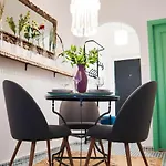 Viva La Victoria Apartment In Central Athens