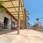 Salty Views - Roof Apartment