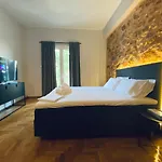 Omega54 City Suites Athens Central Business District