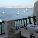 Halki Lodge Luxury Seafront Villas Tilemachos & Angeliki