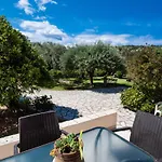 Rodia Modern Apartment
