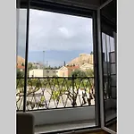 Acropolis View Huge Apartment - Centrally Located