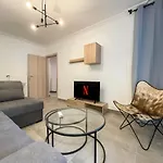 Cozy&Modern 67m² Apt in Neos Kosmos