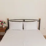 Spiros Apartments Lefkada Town