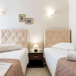 Town House For 6-16 With Ac