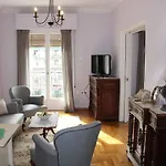 Vintage, Spacious Apartment In The Heart Of Athens!