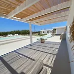 Villa De Lenta