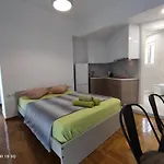 Studio In The Heart Of Athens Next To Monastyraki.