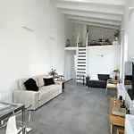 Unique Flat Under The Acropolis