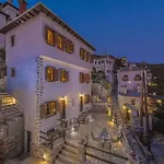 Melanthi Traditional Hotel