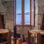 The Windmill Adamas Sea View Vr