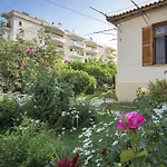 Traditional Home Near The Beach And City Center