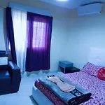 Onalo Residence