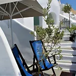 Lioyerma Cave Villa With Private Outdoor Hot Tub