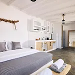 Cinco Suites