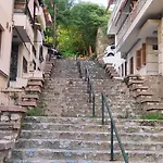 Candy'S House