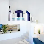 Blue White Residence