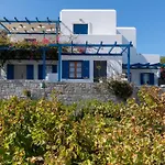 Nikoleta Kolympithres Paros