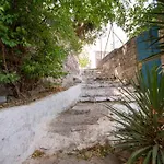 Anafiotika Fos Cycladic Home!