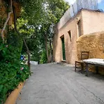 Anafiotika Fos Cycladic Home!