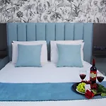 Phaedrus Living Executive Kriel Suites 001