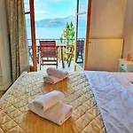 Paleros View Inn