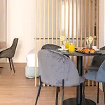 Phaedrus Living Deluxe Kriel Suites 002