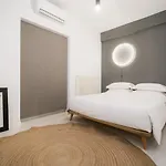 Fena Uptown Easy Living Apartment