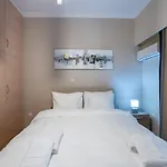 2Bed Renovated Flat Close To Ampelokipoi Metro