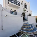 Hara'S Villa In Naousa , Paros