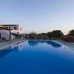 Romanzza Studios