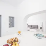 Insolito Villa