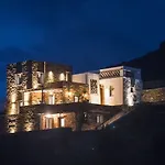 Tinos Pegion House