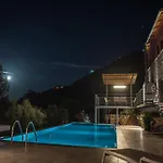 Villa Porphyra