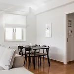 Exquisite 2Br Apartment In Agia Paraskevi By Upstreet