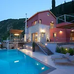 Villa Porphyra
