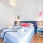 New Relaxed Central Apartment Walk Everywhere