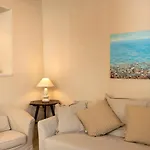 Ariadne'S Kastro Boutique Apartment