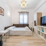 Fresh And Clean Apt For 6 In Koukaki