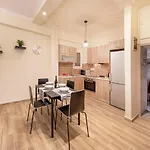 Comfortable Patisia Apartment