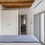 Rina Houses