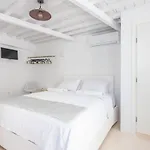 aníko suites Chora