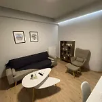 New Cosy Apartment Next To Archeological Museum